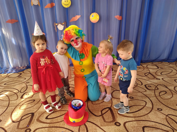 «Встреча с клоуном Жужей!» «Встреча с клоуном Жужей!».