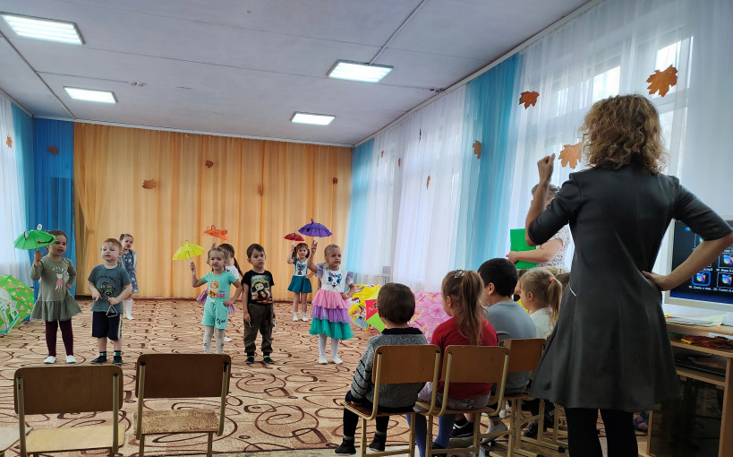 «Быть воспитателем не просто!» «Быть воспитателем не просто!».